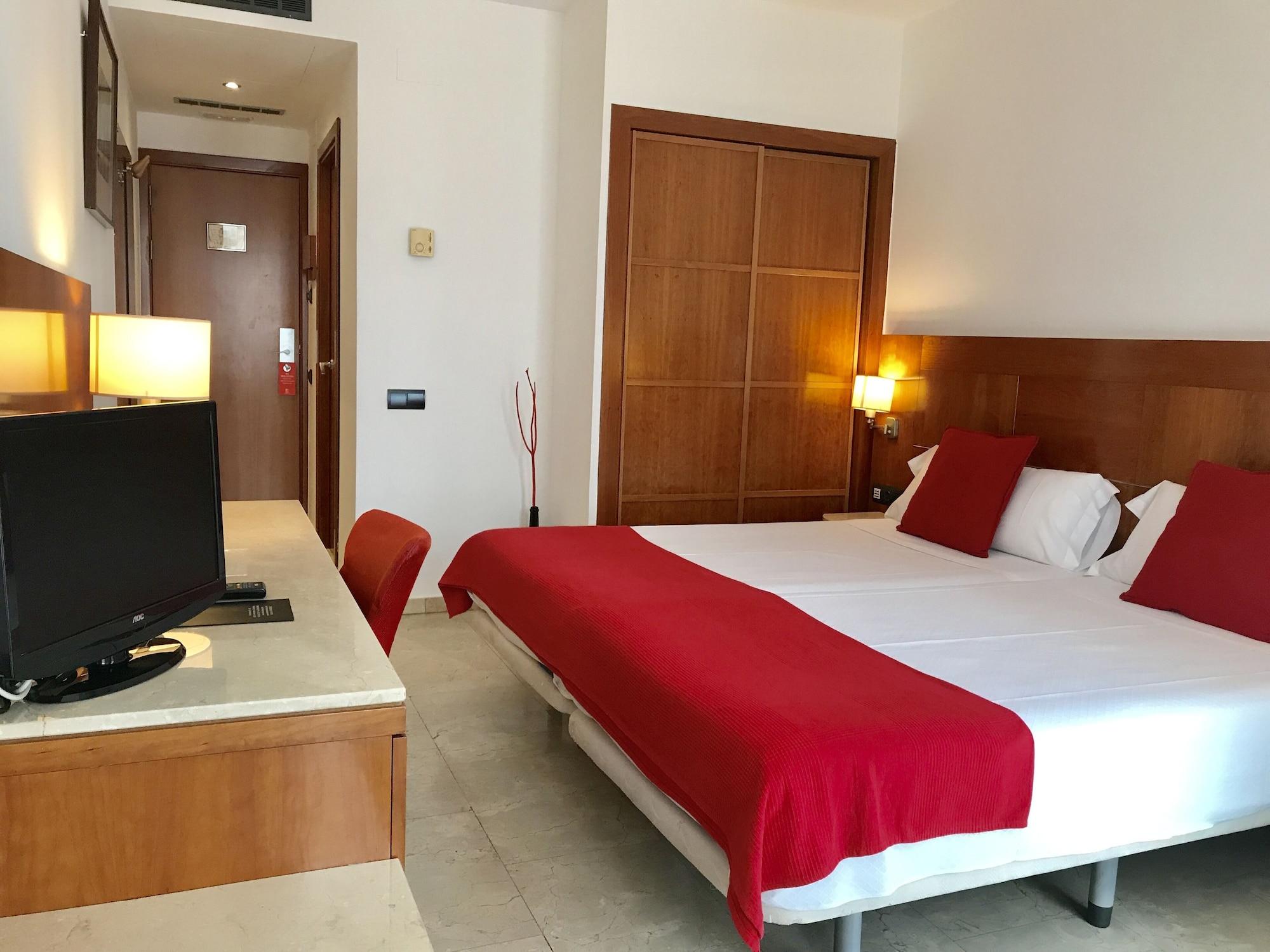 Hotel Calasanz 3*