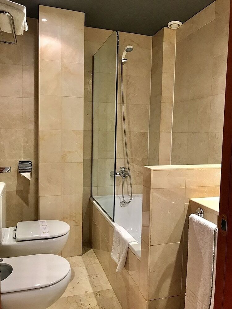 Calasanz Hotel 3*